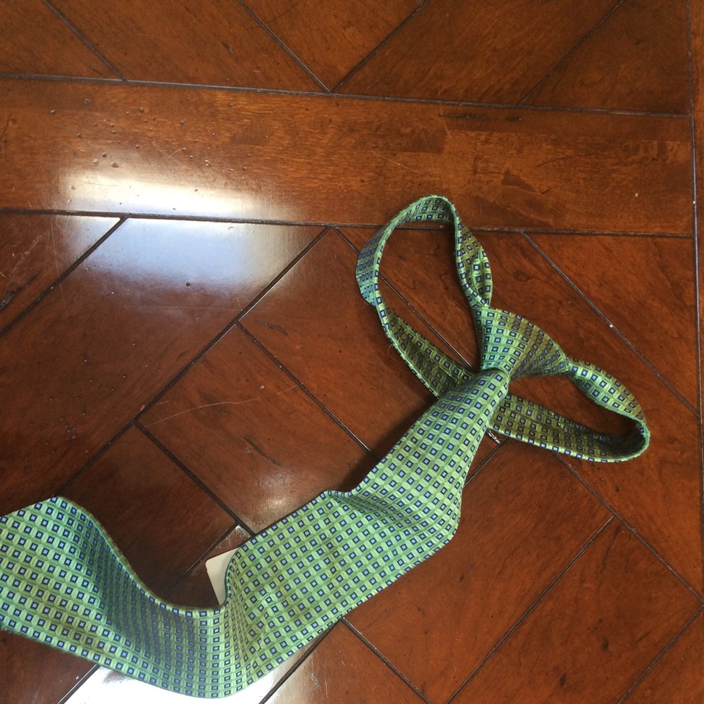 Neck tie